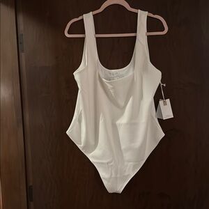 Good American white Plus Size Top